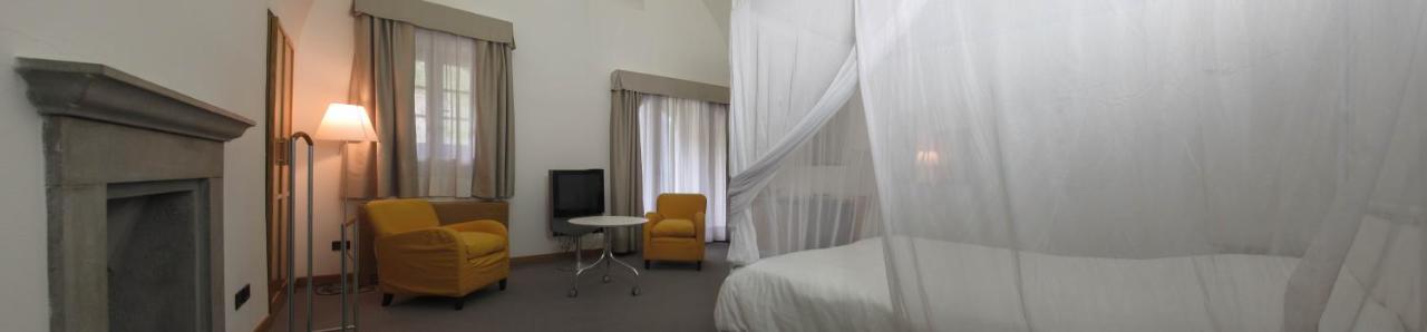 Hotel Cavour Et Des Officiers Bard Exterior photo