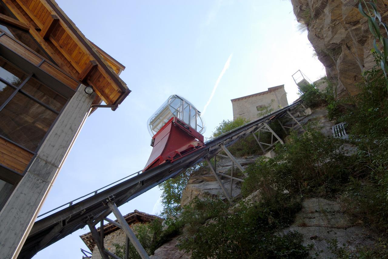 Hotel Cavour Et Des Officiers Bard Exterior photo